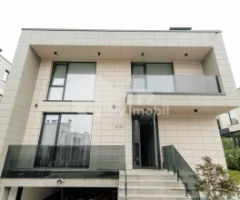 Casă, Botanica, PĂȘUNILOR