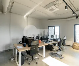 Oficiu, Centru, VERONICA MICLE