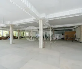 Spațiu comercial, IALOVENI