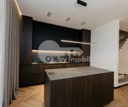 Townhouse, Centru, DÎMBULUI