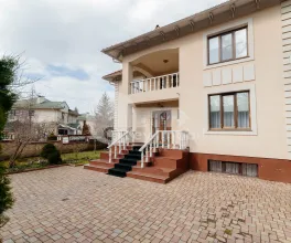 Casă, Centru, DÎMBULUI