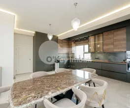 Penthouse, Botanica, BUREBISTA