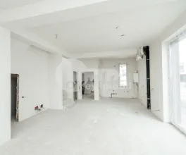 Casă, Botanica, DACIA