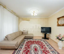 Casă, Centru, DÎMBULUI