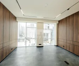 Oficiu, Buiucani, GHENADIE IABLOCIKIN