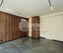 Oficiu, Buiucani, GHENADIE IABLOCIKIN