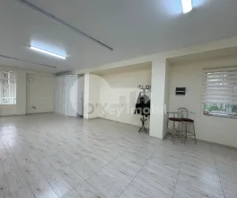 Spațiu comercial, Botanica, CUZA VODĂ