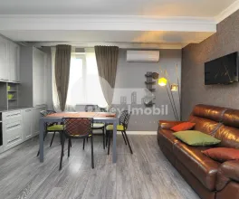 Apartament, Centru, MELESTIU