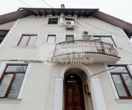 Oficiu, Centru, NICOLAE IORGA