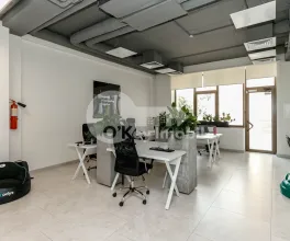 Oficiu, Centru, PETRU MOVILĂ