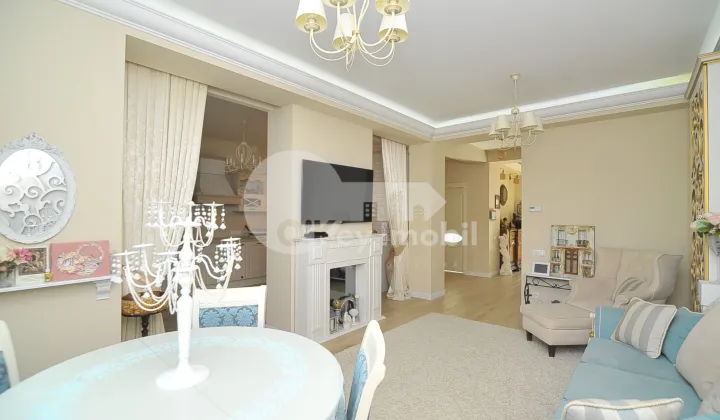 Casă, Centru, MOARA ROȘIE